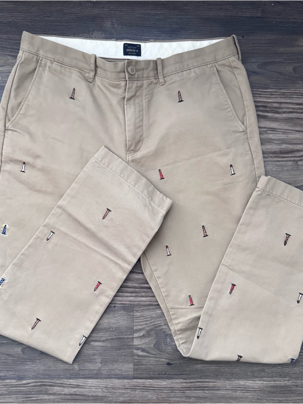 Men's Embroidered Khaki Chino Pants - Unknown Brand